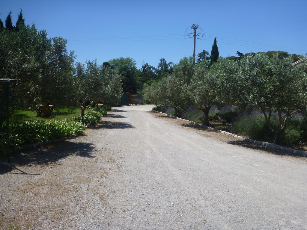 Le Mas De Gleyzes B&B de Charme Lédenon Exterior foto